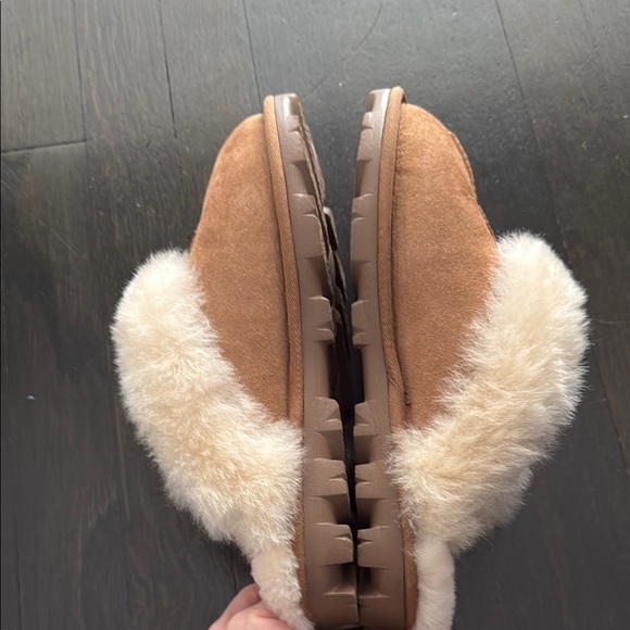 UGG Coquette Slippers - Picture 6 of 10